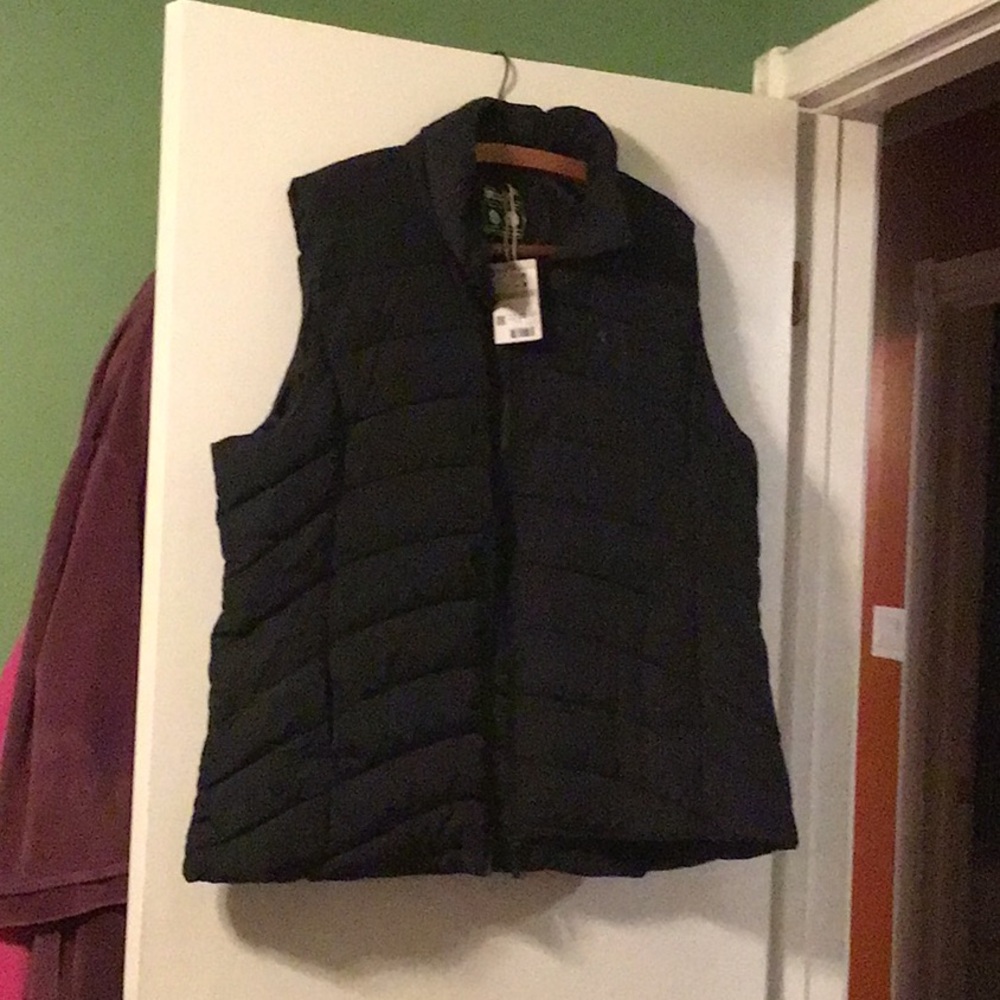 NWT Mountain Warehouse Insulated  Vest zippered front, size 20